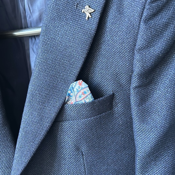 Blazer - Picture 2 of 4